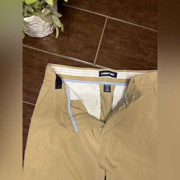 Lands’ End khaki performance shorts sz 10 - Picture 3 of 7